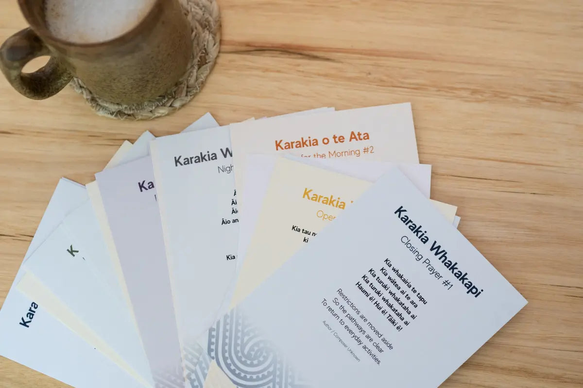 Cards: Ngā kāri Karakia - Tuhi Stationery Ltd